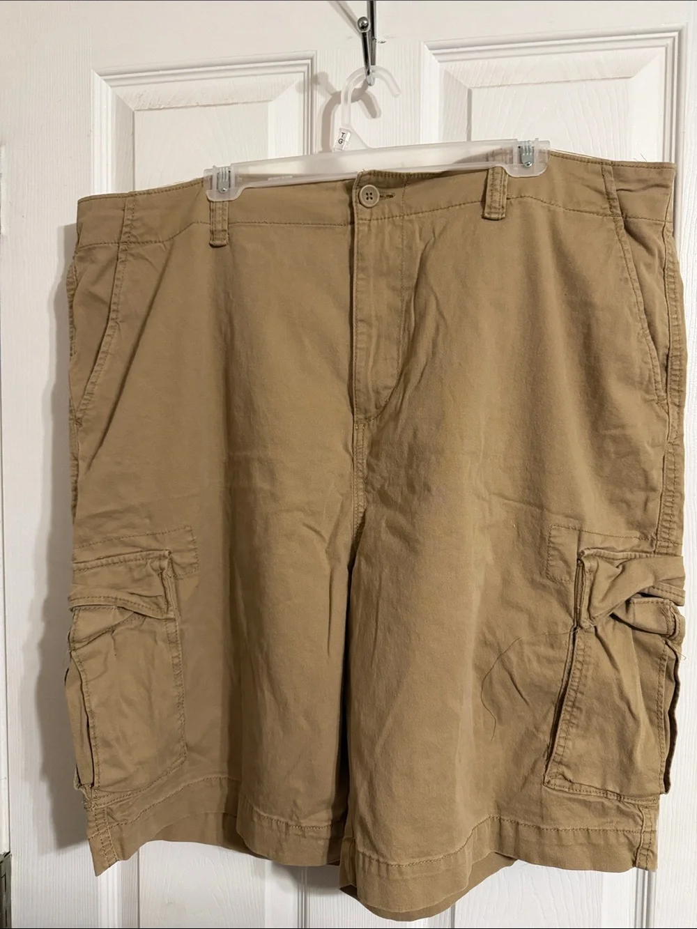 Old Navy Men's Tan Cargo Shorts